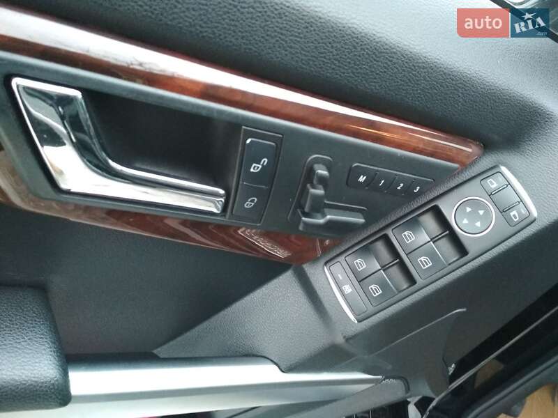 Позашляховик / Кросовер Mercedes-Benz GLK-Class 2011 в Рівному