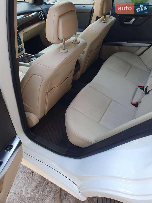 Внедорожник / Кроссовер Mercedes-Benz GLK-Class 2014 в Виннице фото 13 Внедорожник / Кроссовер Mercedes-Benz GLK-Class 2014 в Виннице