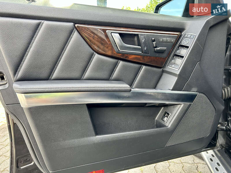 Позашляховик / Кросовер Mercedes-Benz GLK-Class 2013 в Одесі