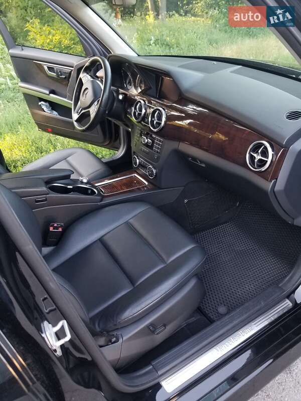 Внедорожник / Кроссовер Mercedes-Benz GLK-Class 2015 в Виннице фото 18 Внедорожник / Кроссовер Mercedes-Benz GLK-Class 2015 в Виннице