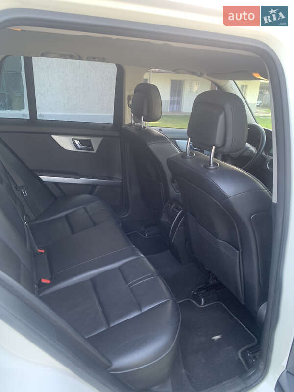Позашляховик / Кросовер Mercedes-Benz GLK-Class 2010 в Чернівцях