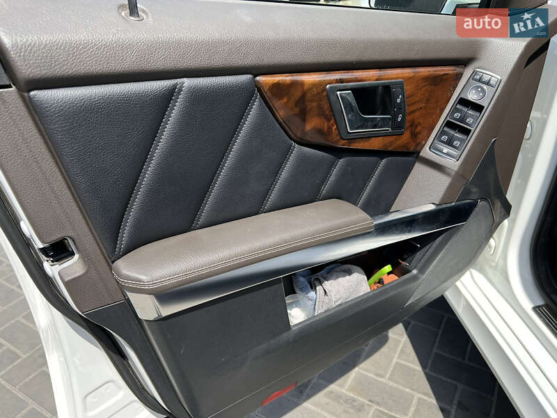 Позашляховик / Кросовер Mercedes-Benz GLK-Class 2012 в Кременчуці