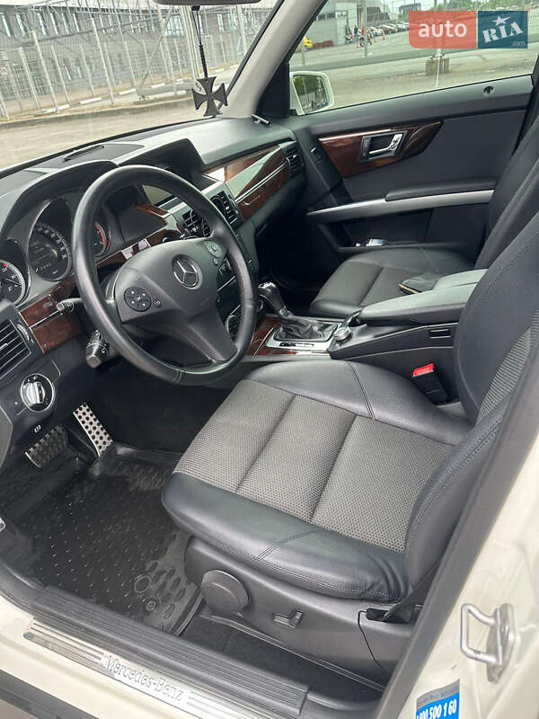 Внедорожник / Кроссовер Mercedes-Benz GLK-Class 2011 в Львове