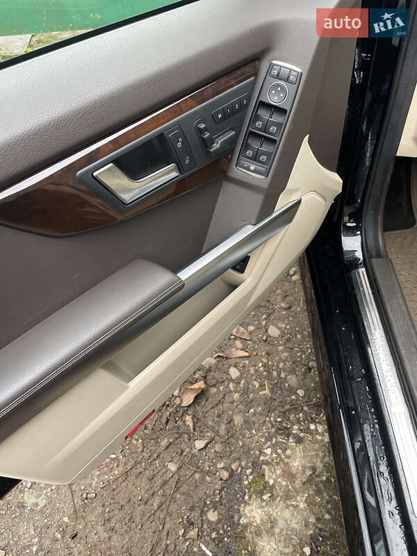 Внедорожник / Кроссовер Mercedes-Benz GLK-Class 2015 в Ивано-Франковске фото 12 Внедорожник / Кроссовер Mercedes-Benz GLK-Class 2015 в Ивано-Франковске