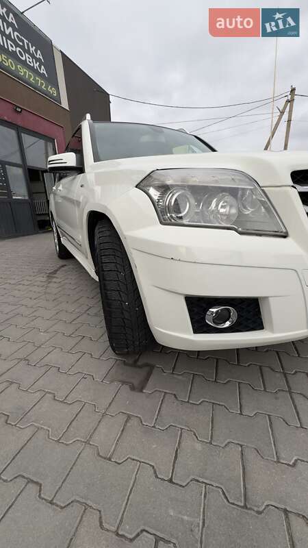 Позашляховик / Кросовер Mercedes-Benz GLK-Class 2011 в Чернівцях