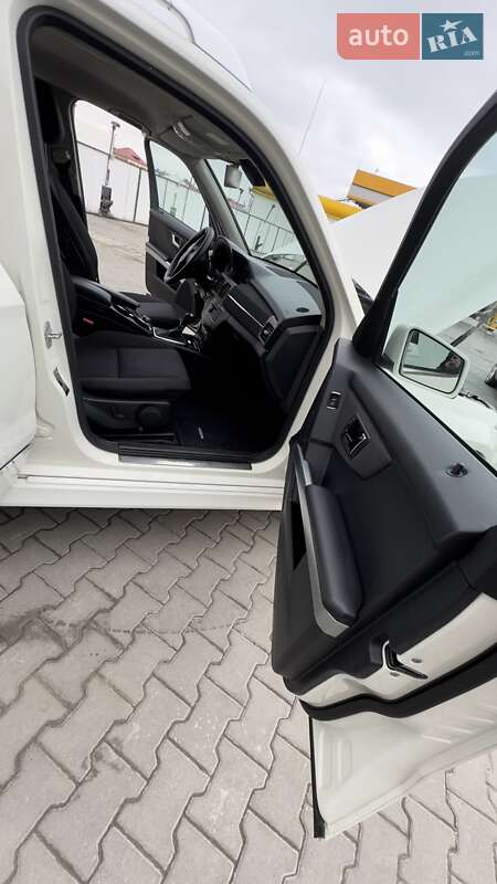 Позашляховик / Кросовер Mercedes-Benz GLK-Class 2011 в Чернівцях