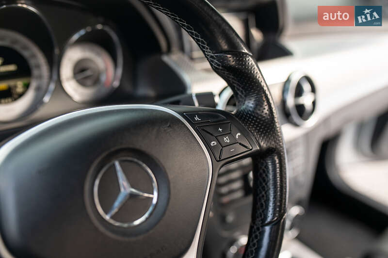 Внедорожник / Кроссовер Mercedes-Benz GLK-Class 2012 в Львове