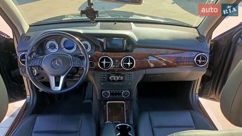 Внедорожник / Кроссовер Mercedes-Benz GLK-Class 2014 в Киеве