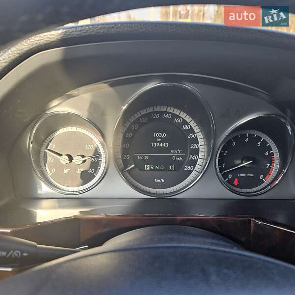 Внедорожник / Кроссовер Mercedes-Benz GLK-Class 2010 в Киеве