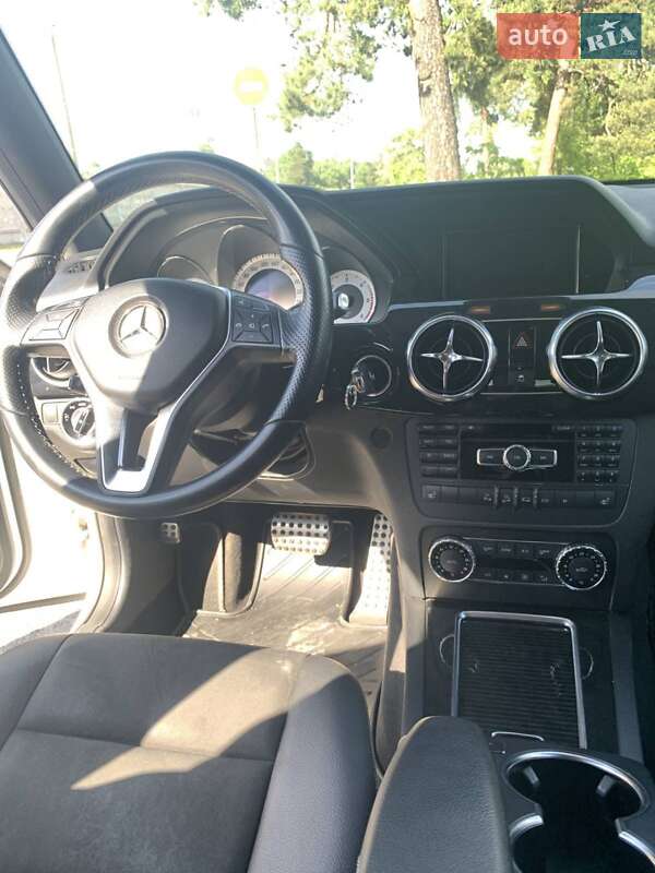 Внедорожник / Кроссовер Mercedes-Benz GLK-Class 2013 в Киеве