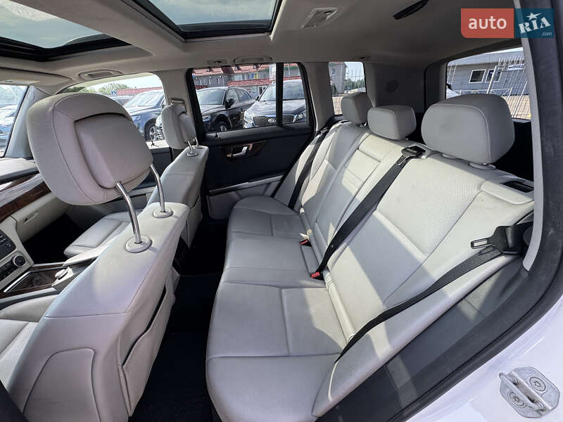 Позашляховик / Кросовер Mercedes-Benz GLK-Class 2014 в Києві