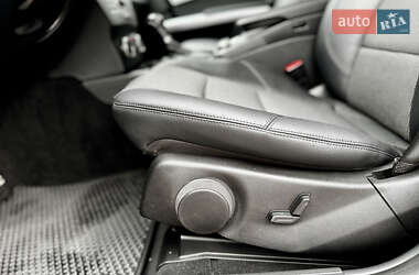 Внедорожник / Кроссовер Mercedes-Benz GLK-Class 2011 в 
