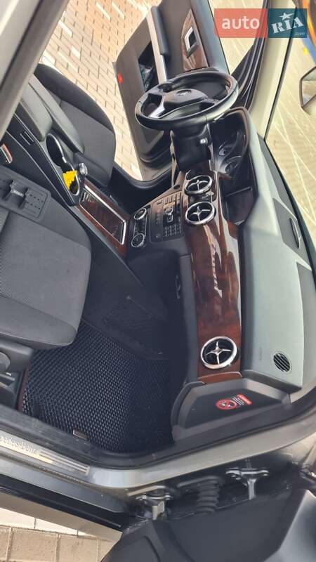 Внедорожник / Кроссовер Mercedes-Benz GLK-Class 2013 в Луцке