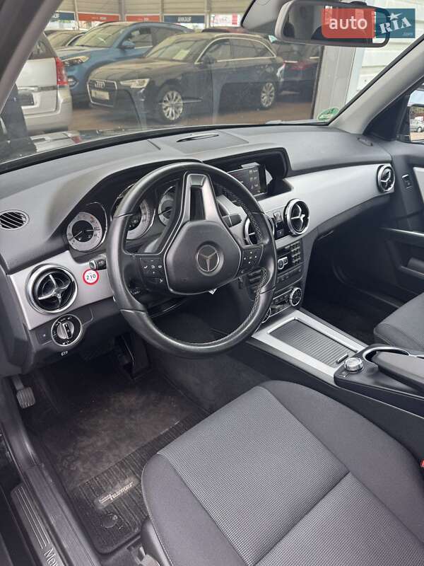 Позашляховик / Кросовер Mercedes-Benz GLK-Class 2014 в Києві