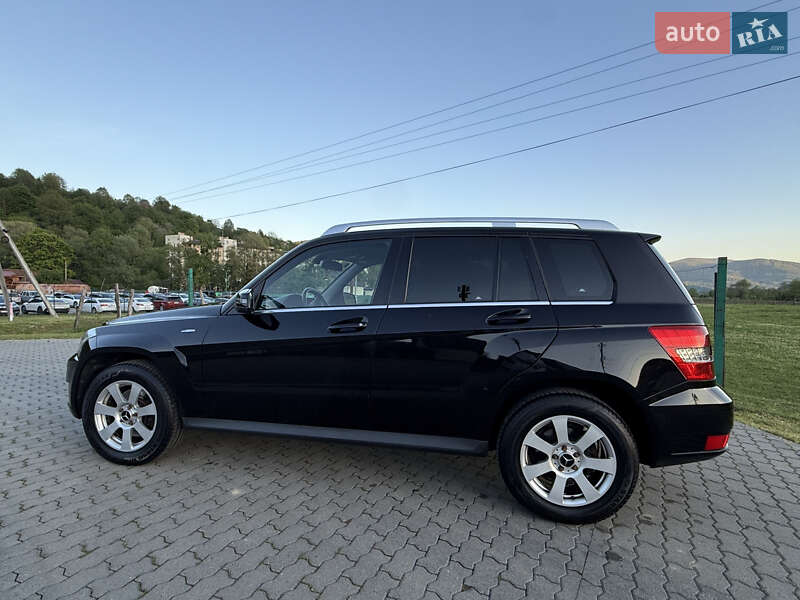Внедорожник / Кроссовер Mercedes-Benz GLK-Class 2011 в Сваляве