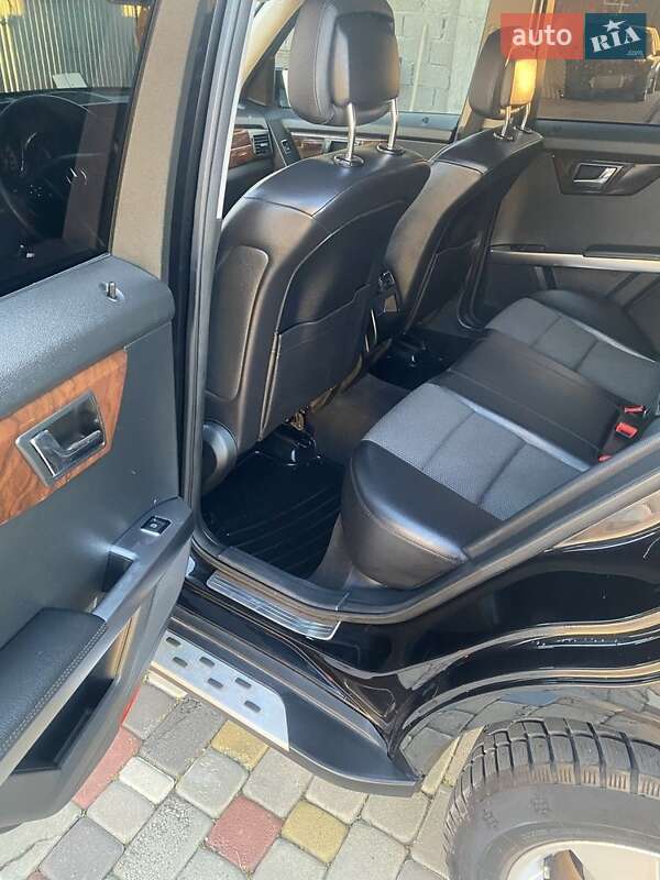 Позашляховик / Кросовер Mercedes-Benz GLK-Class 2011 в Мукачевому