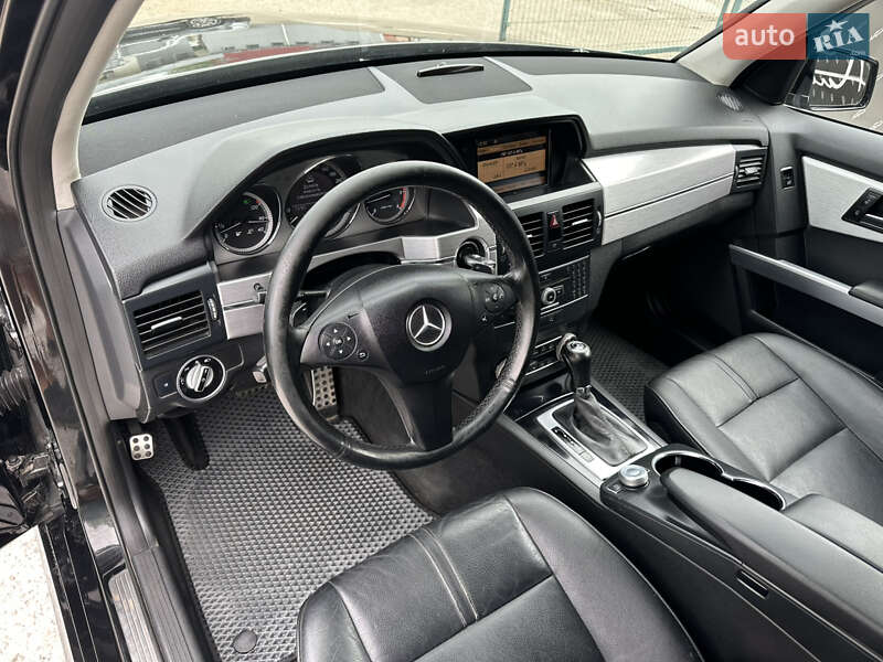 Внедорожник / Кроссовер Mercedes-Benz GLK-Class 2011 в Киеве
