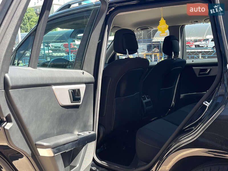 Внедорожник / Кроссовер Mercedes-Benz GLK-Class 2014 в Киеве