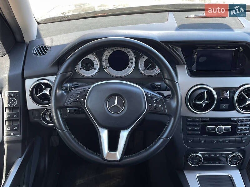 Внедорожник / Кроссовер Mercedes-Benz GLK-Class 2014 в Киеве