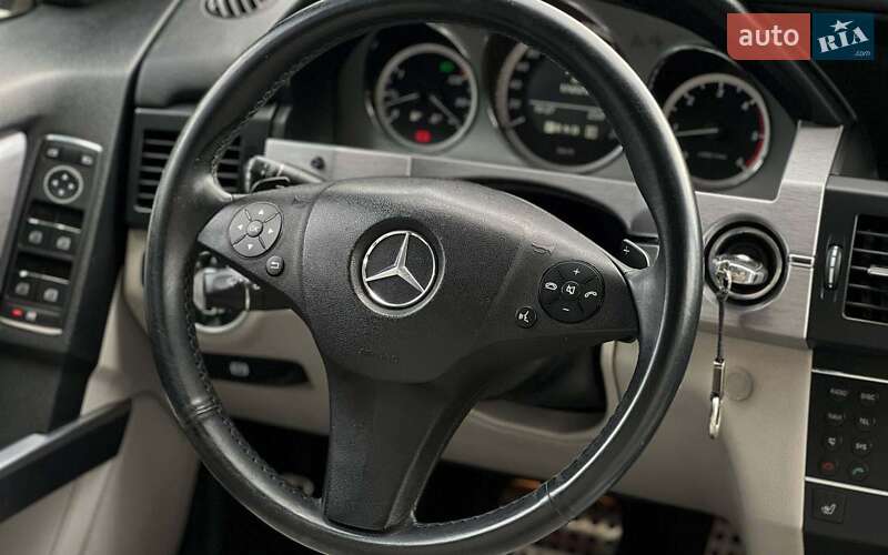 Внедорожник / Кроссовер Mercedes-Benz GLK-Class 2011 в Ивано-Франковске