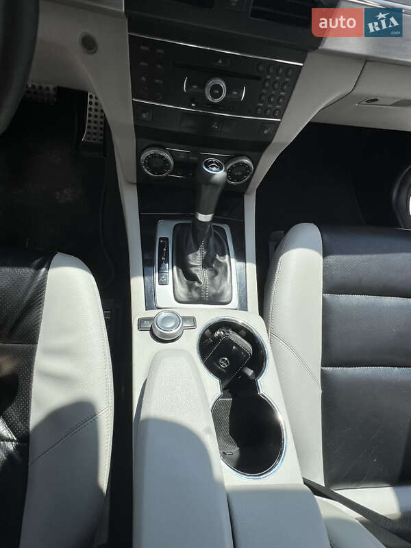 Позашляховик / Кросовер Mercedes-Benz GLK-Class 2010 в Любомлі