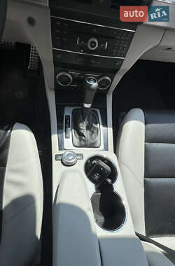 Внедорожник / Кроссовер Mercedes-Benz GLK-Class 2010 в 