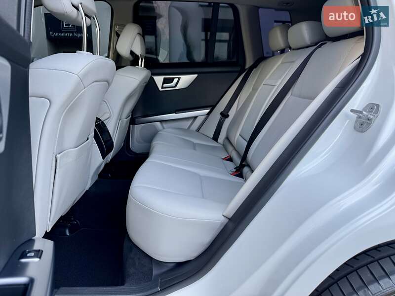 Позашляховик / Кросовер Mercedes-Benz GLK-Class 2014 в Києві