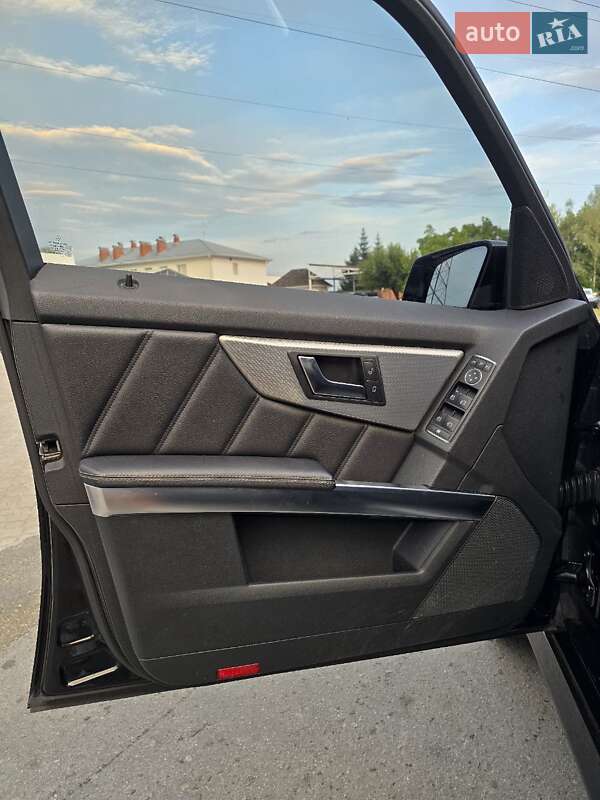 Внедорожник / Кроссовер Mercedes-Benz GLK-Class 2012 в Черновцах