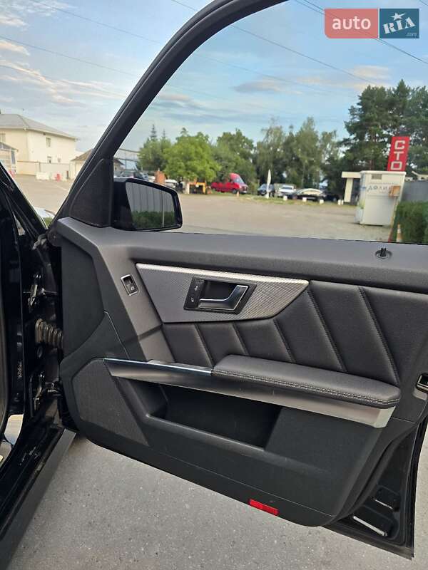 Внедорожник / Кроссовер Mercedes-Benz GLK-Class 2012 в Черновцах