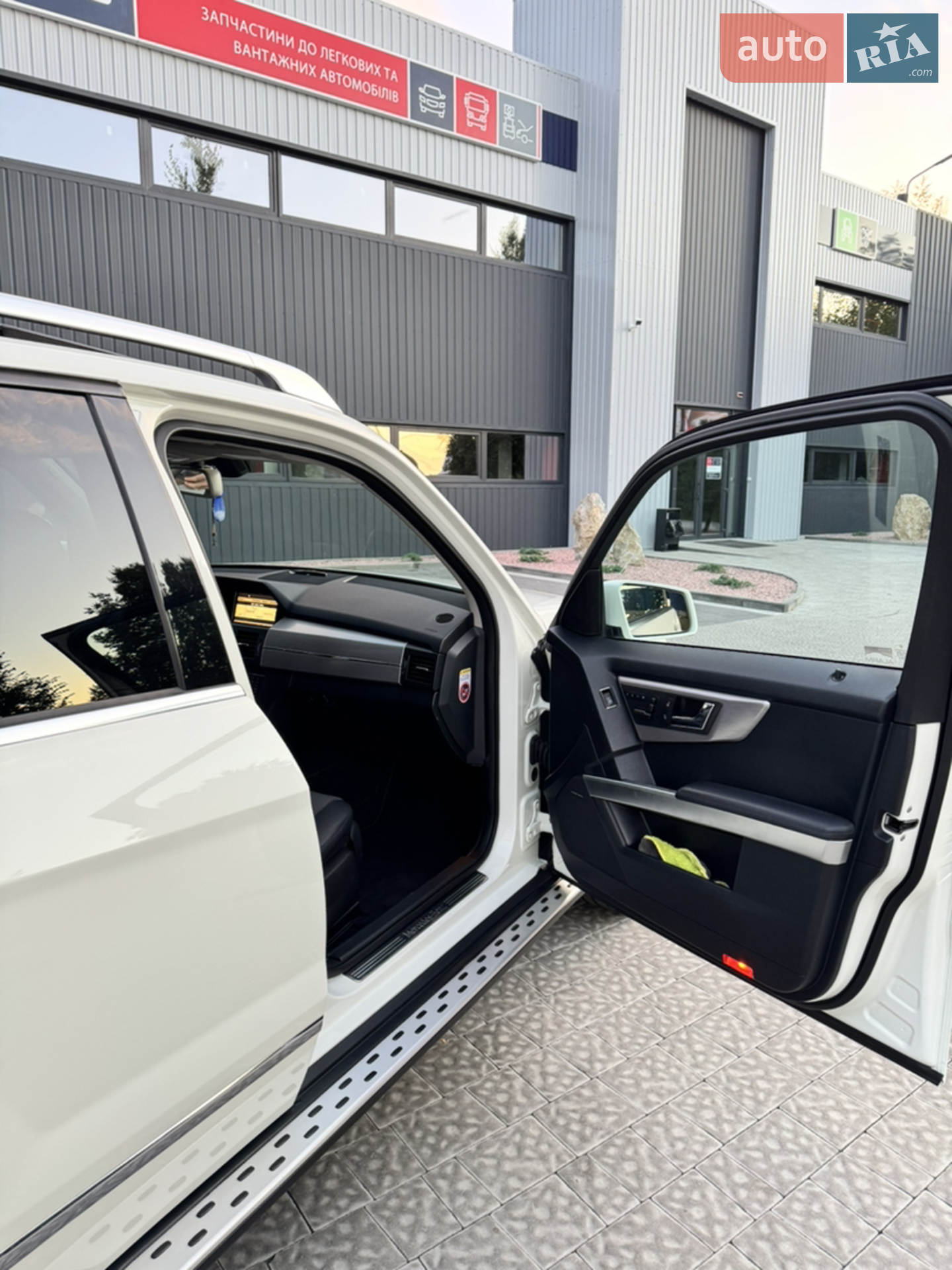 2010 Mercedes-Benz GLK-klasse - мініатюра 23