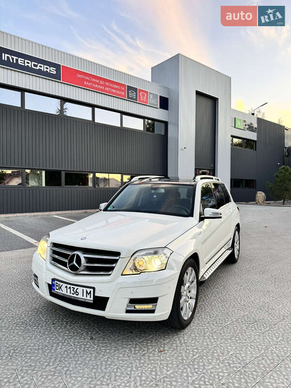 Mercedes-Benz GLK-Class 2010