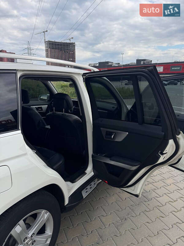 Внедорожник / Кроссовер Mercedes-Benz GLK-Class 2009 в Киеве фото 13 Внедорожник / Кроссовер Mercedes-Benz GLK-Class 2009 в Киеве
