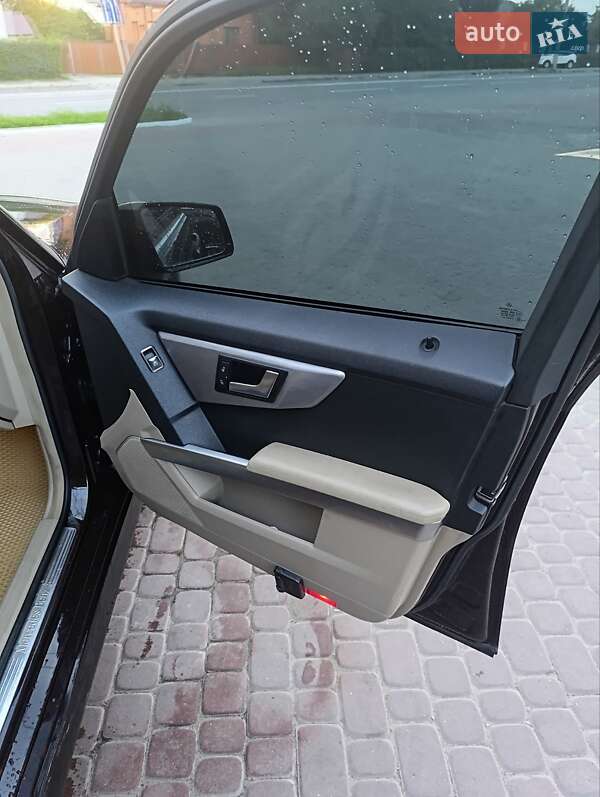 Внедорожник / Кроссовер Mercedes-Benz GLK-Class 2011 в Ивано-Франковске