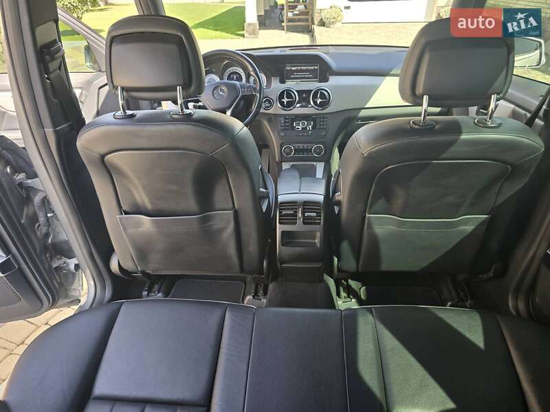 Внедорожник / Кроссовер Mercedes-Benz GLK-Class 2012 в Сваляве