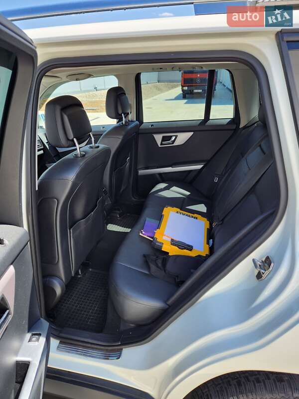 Внедорожник / Кроссовер Mercedes-Benz GLK-Class 2010 в Николаеве фото 16 Внедорожник / Кроссовер Mercedes-Benz GLK-Class 2010 в Николаеве