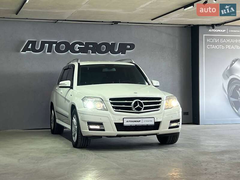 Mercedes-Benz GLK-Class 2011