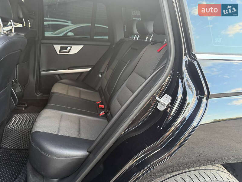 Внедорожник / Кроссовер Mercedes-Benz GLK-Class 2011 в Дубно