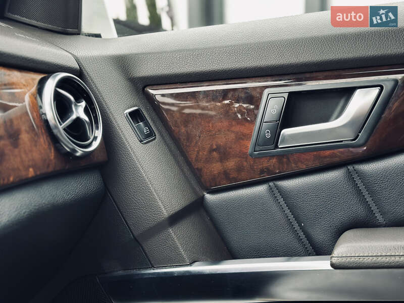 Внедорожник / Кроссовер Mercedes-Benz GLK-Class 2012 в Кременчуге