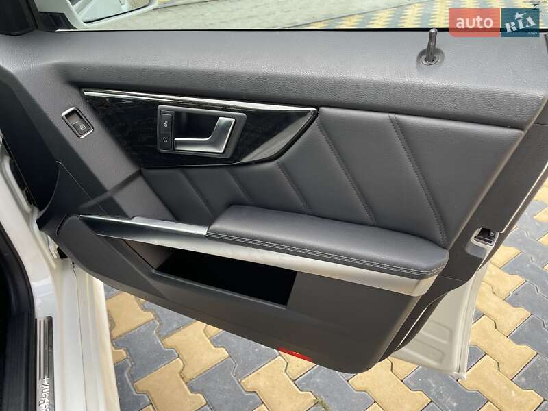 Внедорожник / Кроссовер Mercedes-Benz GLK-Class 2014 в Одессе