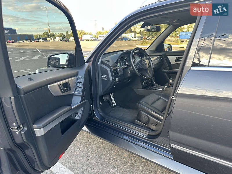 Внедорожник / Кроссовер Mercedes-Benz GLK-Class 2009 в Иванкове фото 4 Внедорожник / Кроссовер Mercedes-Benz GLK-Class 2009 в Иванкове