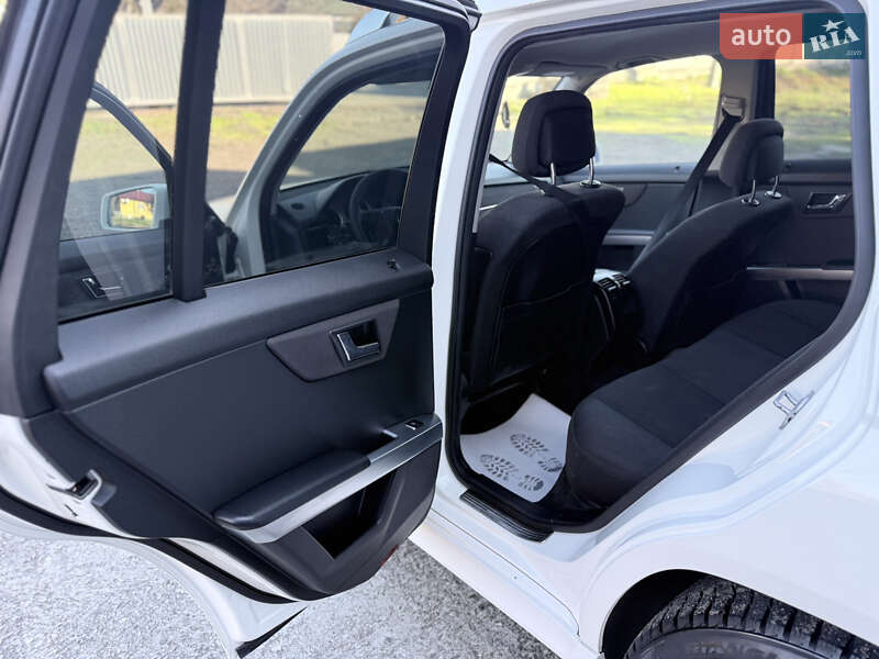 Позашляховик / Кросовер Mercedes-Benz GLK-Class 2011 в Новоселиці фото 14 Позашляховик / Кросовер Mercedes-Benz GLK-Class 2011 в Новоселиці