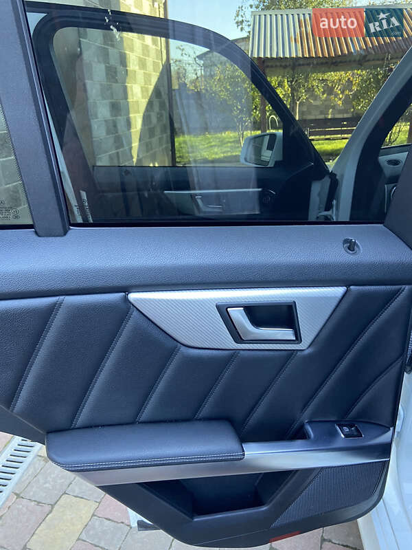 Позашляховик / Кросовер Mercedes-Benz GLK-Class 2012 в Рівному