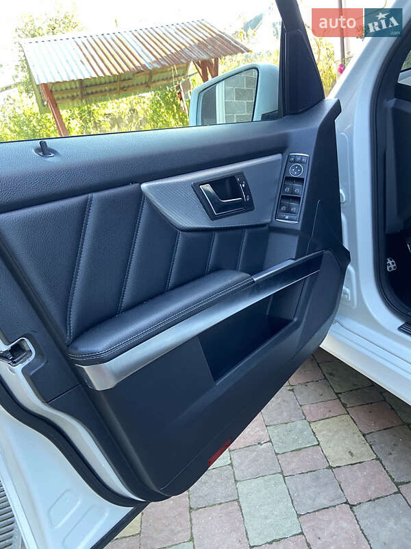 Позашляховик / Кросовер Mercedes-Benz GLK-Class 2012 в Рівному