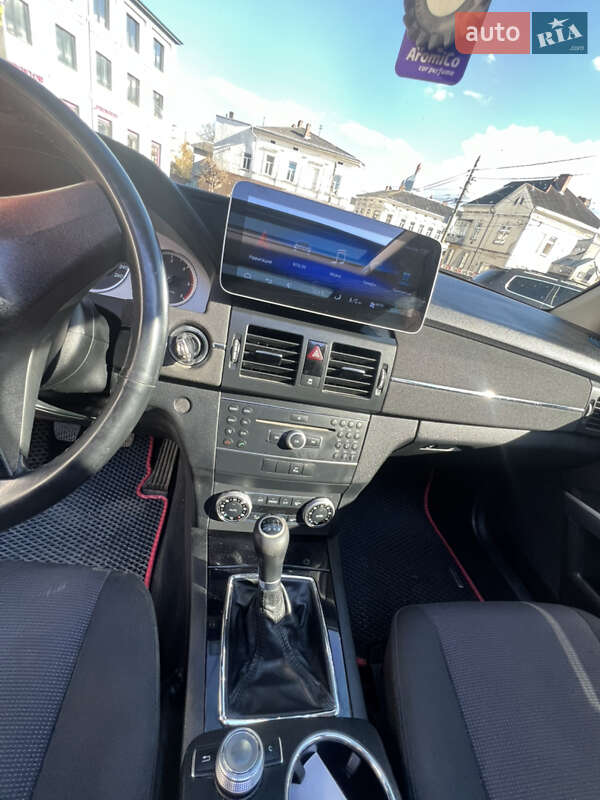 Внедорожник / Кроссовер Mercedes-Benz GLK-Class 2010 в Коломые фото 23 Внедорожник / Кроссовер Mercedes-Benz GLK-Class 2010 в Коломые