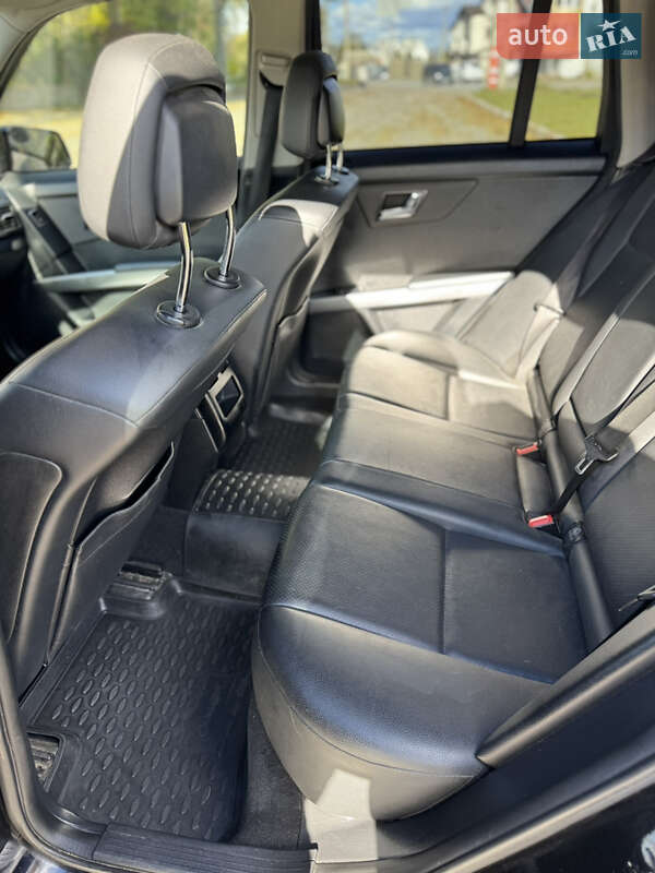 Внедорожник / Кроссовер Mercedes-Benz GLK-Class 2011 в Черновцах