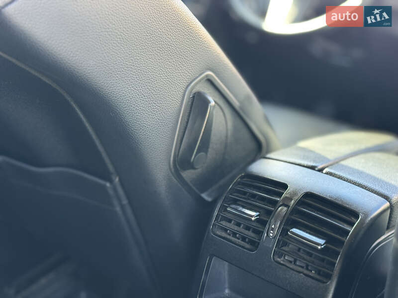 Внедорожник / Кроссовер Mercedes-Benz GLK-Class 2011 в Черновцах