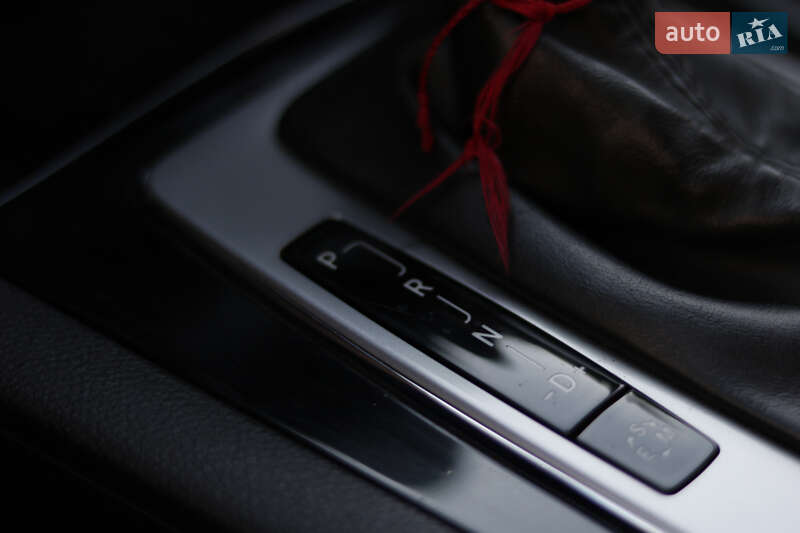 Позашляховик / Кросовер Mercedes-Benz GLK-Class 2010 в Львові фото 33 Позашляховик / Кросовер Mercedes-Benz GLK-Class 2010 в Львові