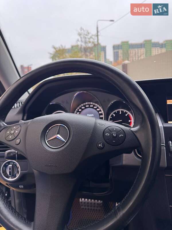 Позашляховик / Кросовер Mercedes-Benz GLK-Class 2011 в Києві фото 9 Позашляховик / Кросовер Mercedes-Benz GLK-Class 2011 в Києві