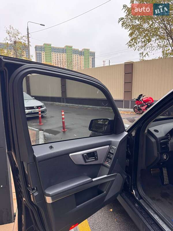 Позашляховик / Кросовер Mercedes-Benz GLK-Class 2011 в Києві фото 5 Позашляховик / Кросовер Mercedes-Benz GLK-Class 2011 в Києві