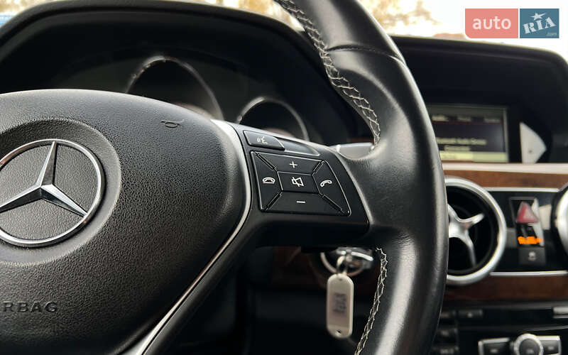 Позашляховик / Кросовер Mercedes-Benz GLK-Class 2015 в Львові фото 10 Позашляховик / Кросовер Mercedes-Benz GLK-Class 2015 в Львові
